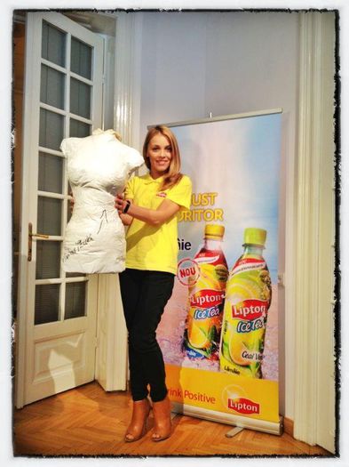 827_12 - Andreea Ibacka