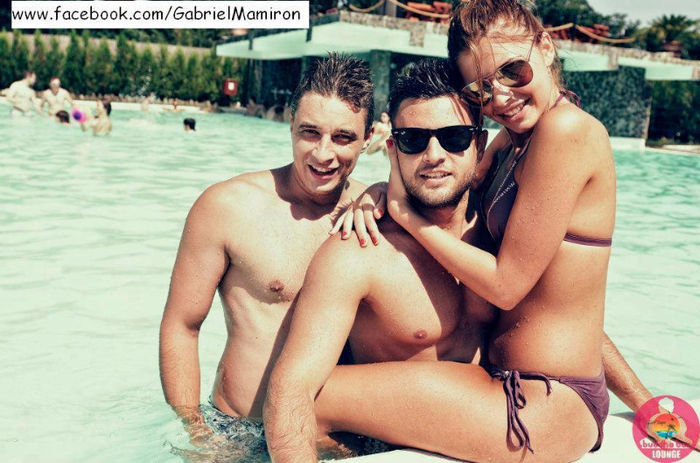 398607_127749797387940_472443574_n