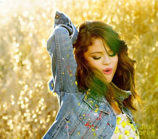 ~♥~Selena~♥~