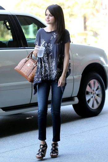 ~♥~Selena~♥~
