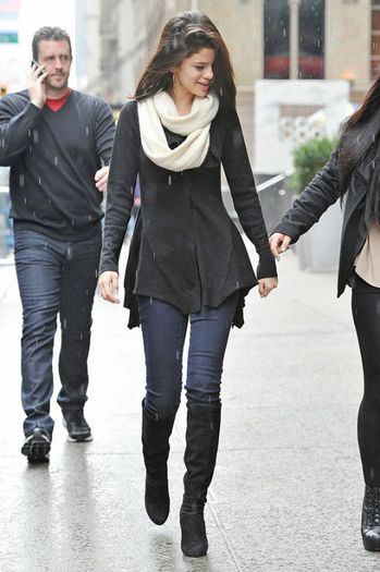 ~♥~Selena~♥~