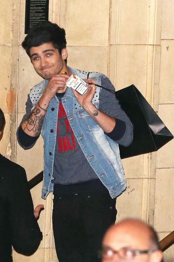 ﻉ√٥ﺎ Zayn ﻉ√٥ﺎ