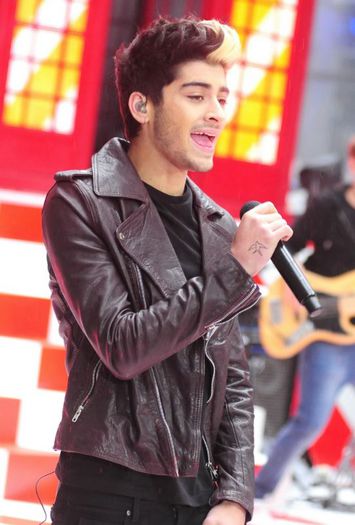 ﻉ√٥ﺎ Zayn ﻉ√٥ﺎ