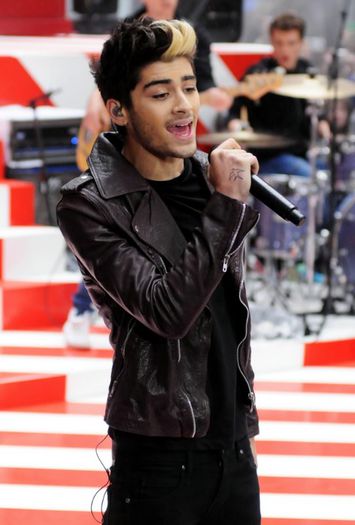 ﻉ√٥ﺎ Zayn ﻉ√٥ﺎ