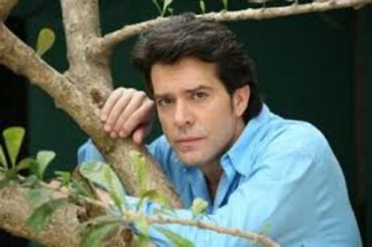 images (23) - Miguel de Leon