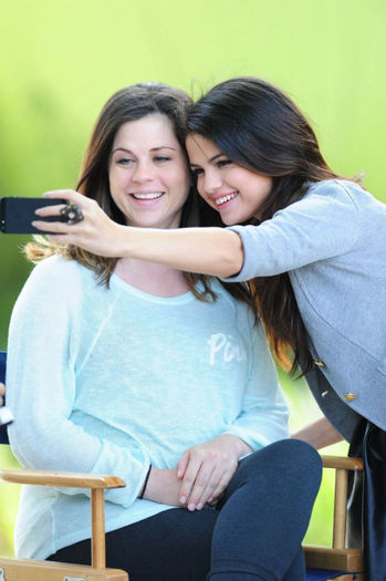 1 - Selena and her mother behind the scenes DOL ads---28 April 2013