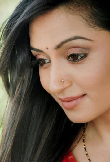 549276_379216022120901_993971316_n