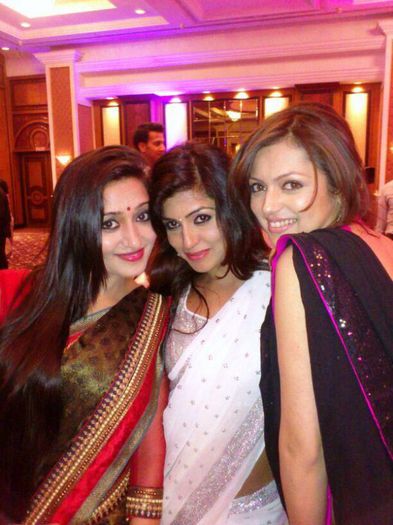 562217_521694627873039_529189777_n