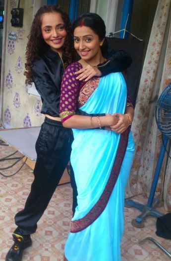 250840_404546559587847_26656748_n