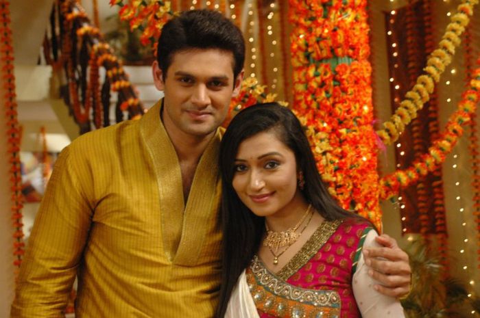 303491_378687928840377_1018451222_n