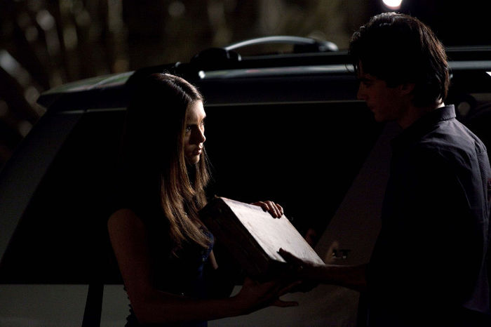 2x03 Bad Moon Rising (8)