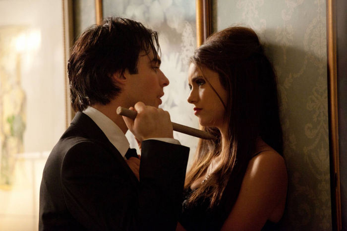 2x07 Masquerade (5)