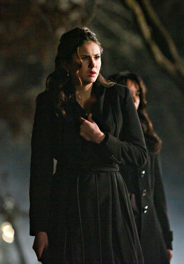 1x19 Miss Mystic Falls (10)