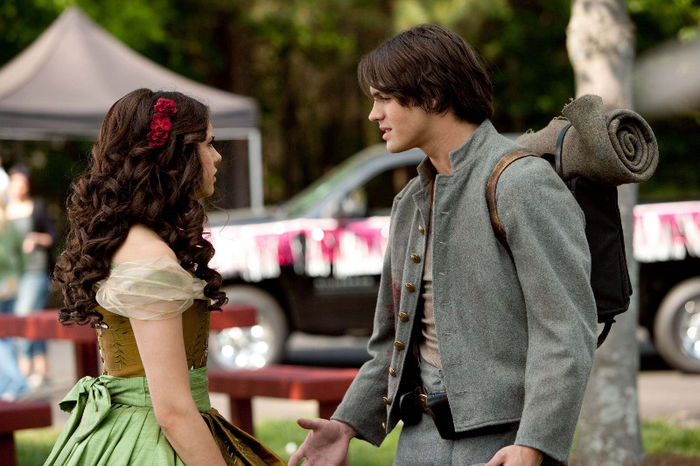 1x22 Founder's Day (8)
