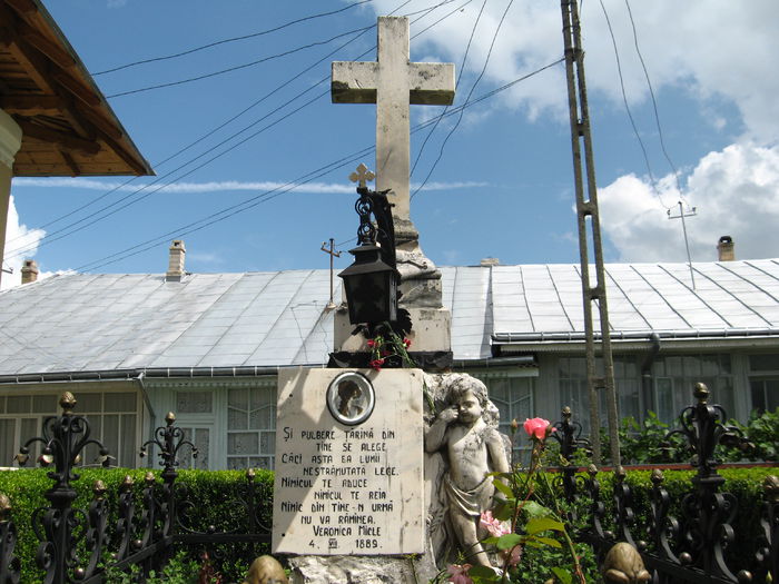 mormantul lui Veronica Micle