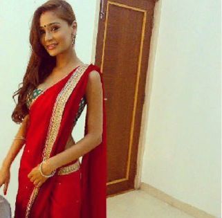 3 - Sara Khan in Junoon