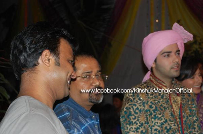 66569_460635283975708_1001687810_n