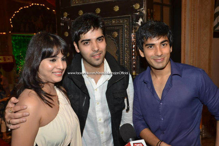 196118_460635720642331_1158709779_n