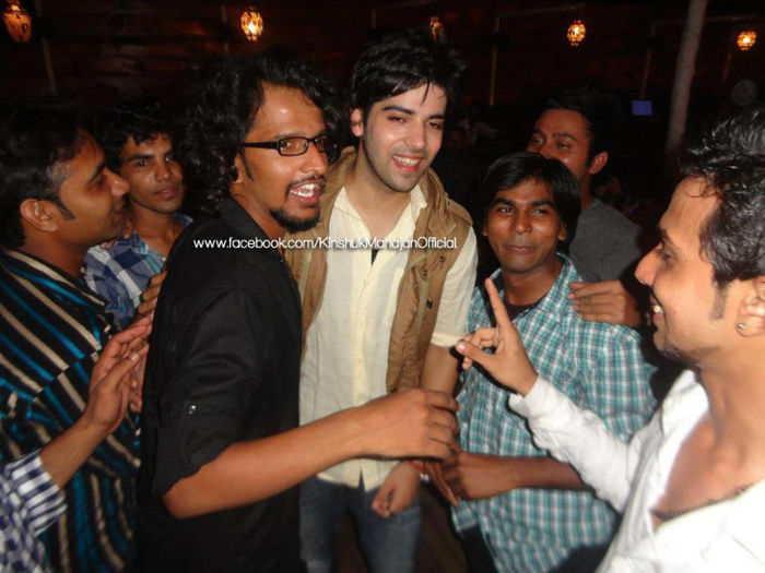 76257_453052528067317_952383658_n