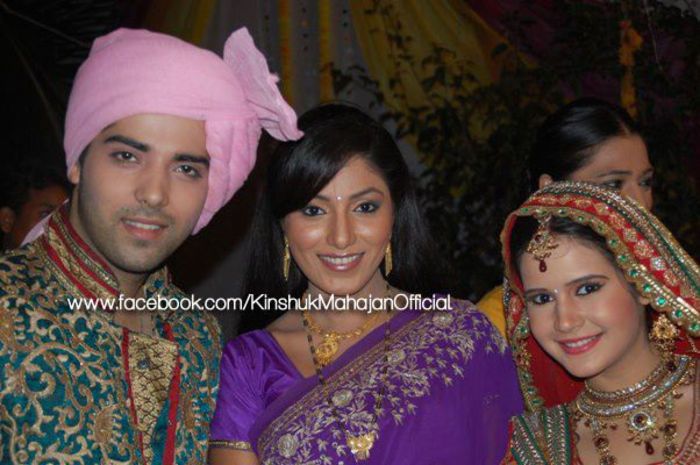 222424_460634240642479_1947977192_n