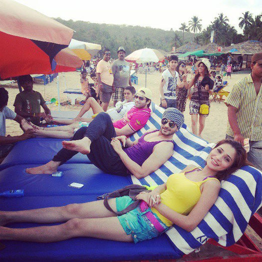 562606_435296819898468_1242352946_n