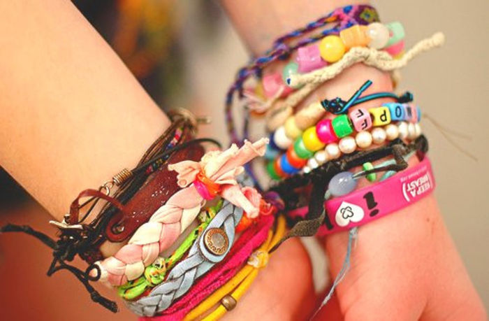 accessories-band-bracelets-charms-colourful-Favim.com-307400