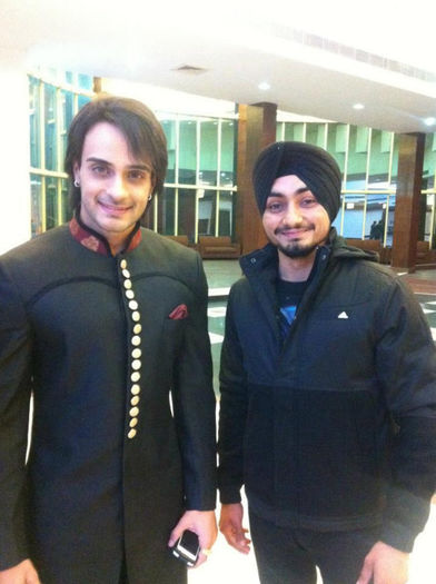 555006_421110854650398_1659388677_n