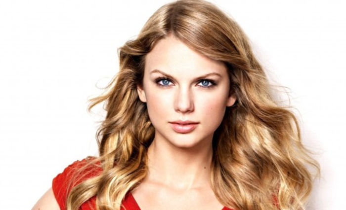 Taylor-Swift-wallpaper-550x335