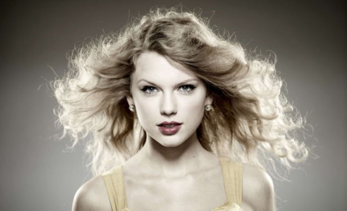 Taylor-Swift-wallpaper-39-550x335