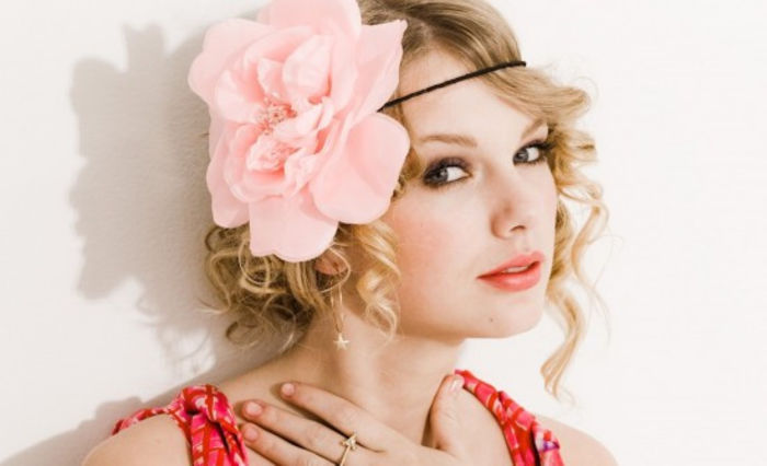 Taylor-Swift-wallpaper-48-550x335