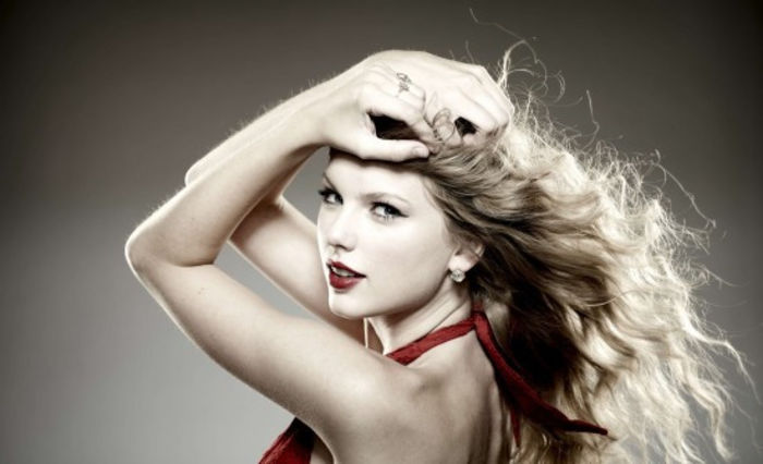 Taylor-Swift-wallpaper-34-550x335