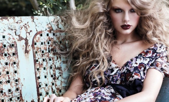 Taylor-Swift-wallpaper-54-550x335