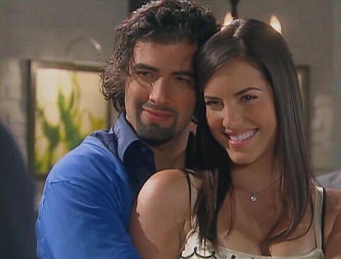 7757_569868229719899_1599865899_n