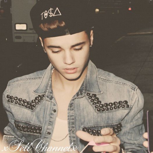 Mda =; *iese si el din avion*