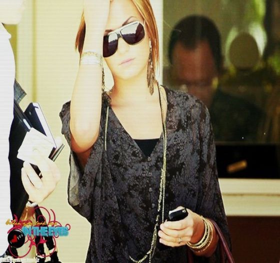 Esti MARIE ! :O Secretara lu JUSTIN BIEBER !!! AAAA !