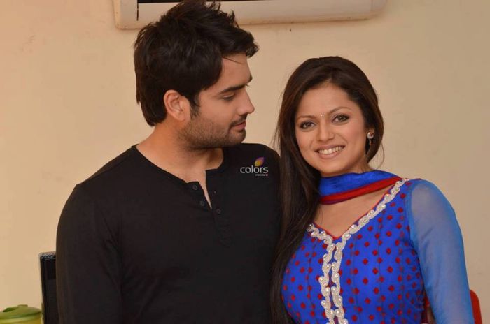 428460_390655034387268_1617765735_n - Vivian Dsena