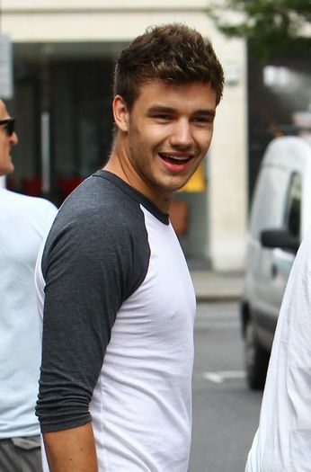 ﻉ√٥ﺎ Liam ﻉ√٥ﺎ - xd__Liam Payne__xd