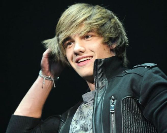 ﻉ√٥ﺎ Liam ﻉ√٥ﺎ