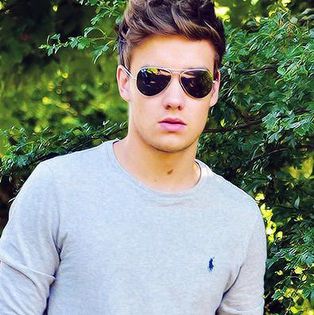 ﻉ√٥ﺎ Liam ﻉ√٥ﺎ