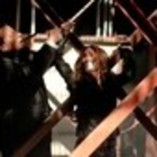 dos-hogares-566685l-thumbnail_gallery