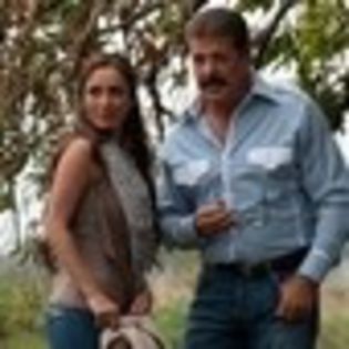 dos-hogares-894089l-thumbnail_gallery