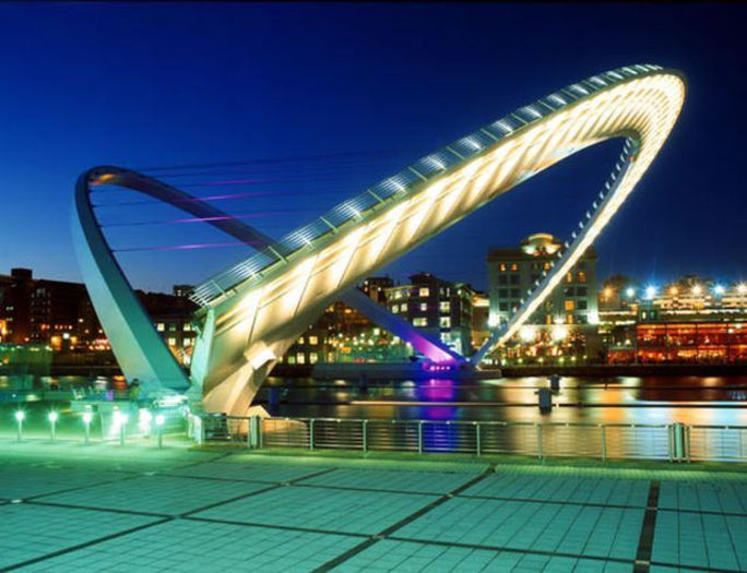 Millennium Bridge, Marea Britanie - TOP CELE MAI MARI PODURI DIN LUME