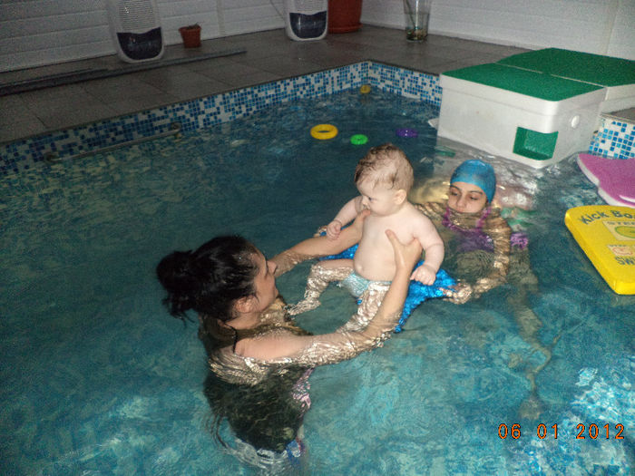 david &bianca la piscina 058 - educatie acvatica bebelusi inot constanta