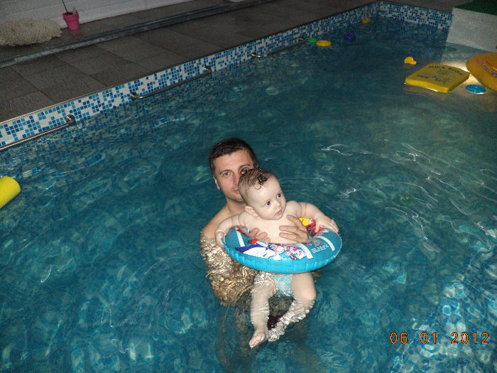 david &bianca la piscina 065 - educatie acvatica bebelusi inot constanta
