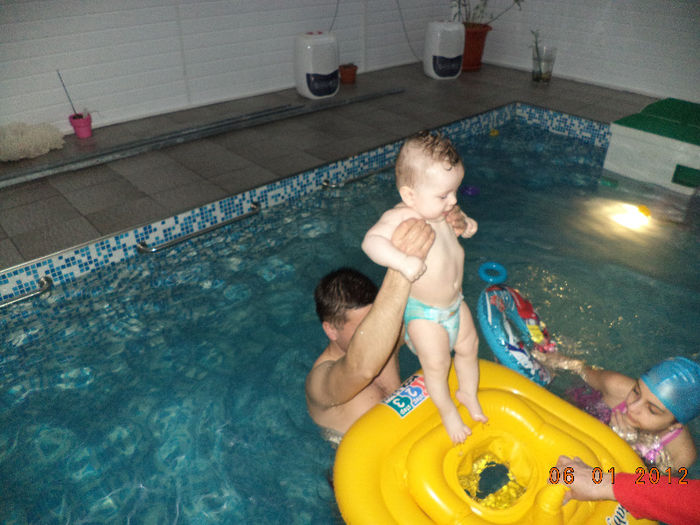david &bianca la piscina 068 - educatie acvatica bebelusi inot constanta