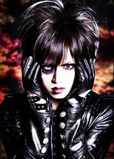 376791_512212422177726_487386592_n