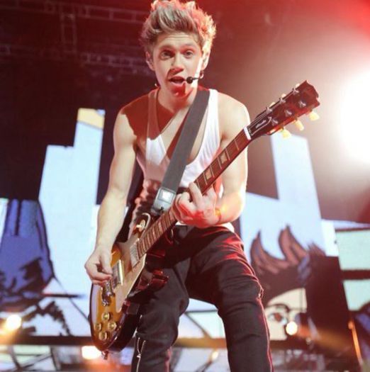 ﻉ√٥ﺎ Niall ﻉ√٥ﺎ