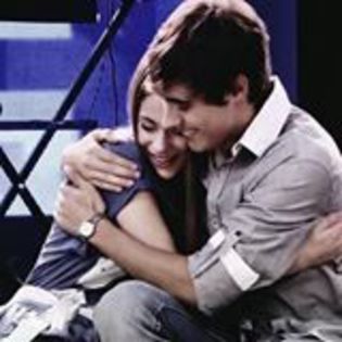 538003_126689800855616_1504060210_n - poze cu jorge blanco