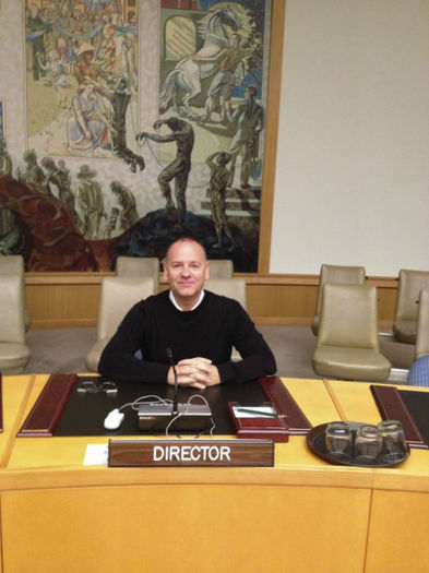 cel mai tare director - 9-colegii de liceu iskola talalkozo