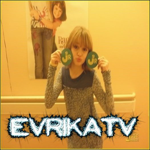 - [apare cu un ursulet in mana] vii sa ma invelesti ? :3